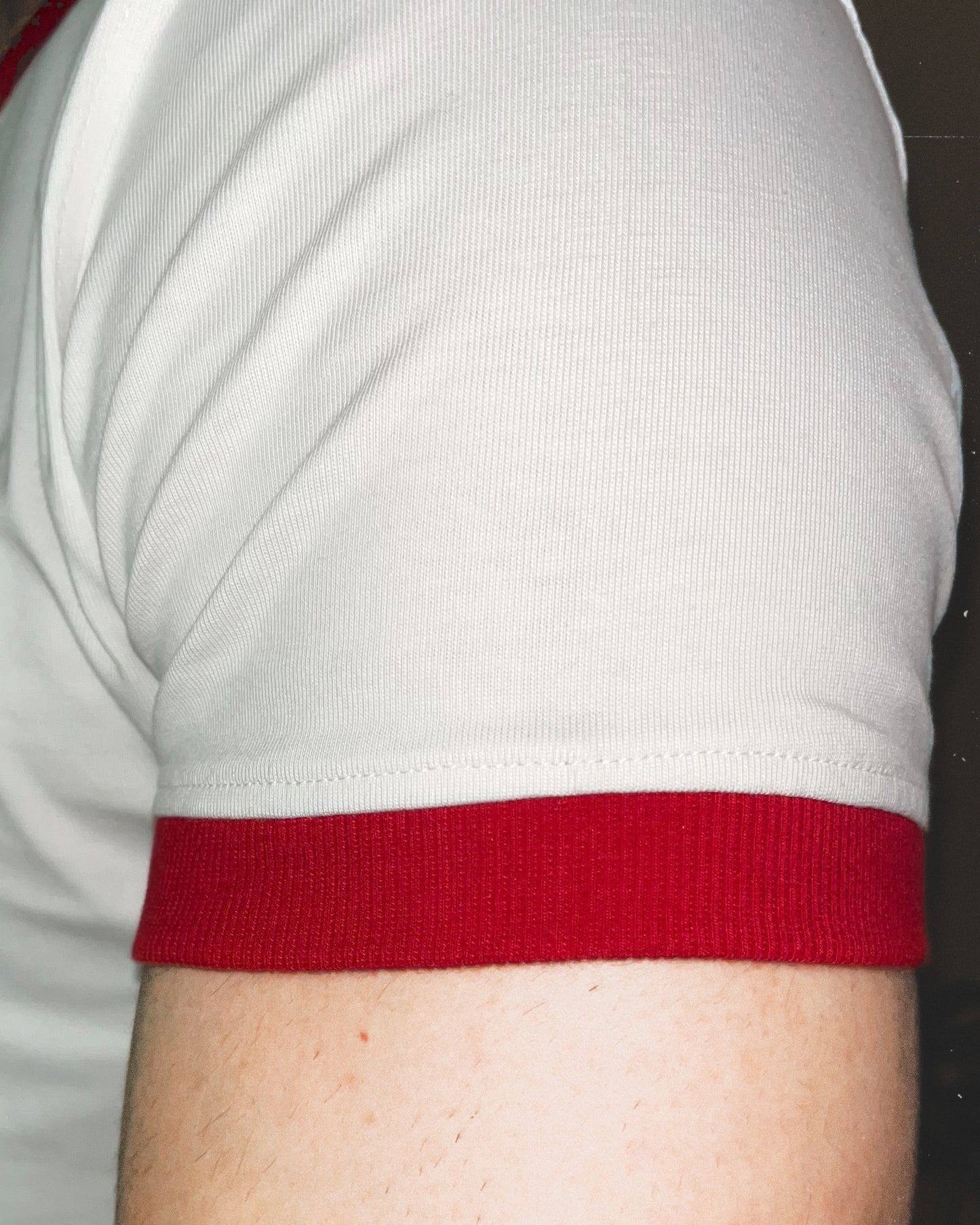 Brawler Compact Ringer Crewneck | Warm White / Crimson