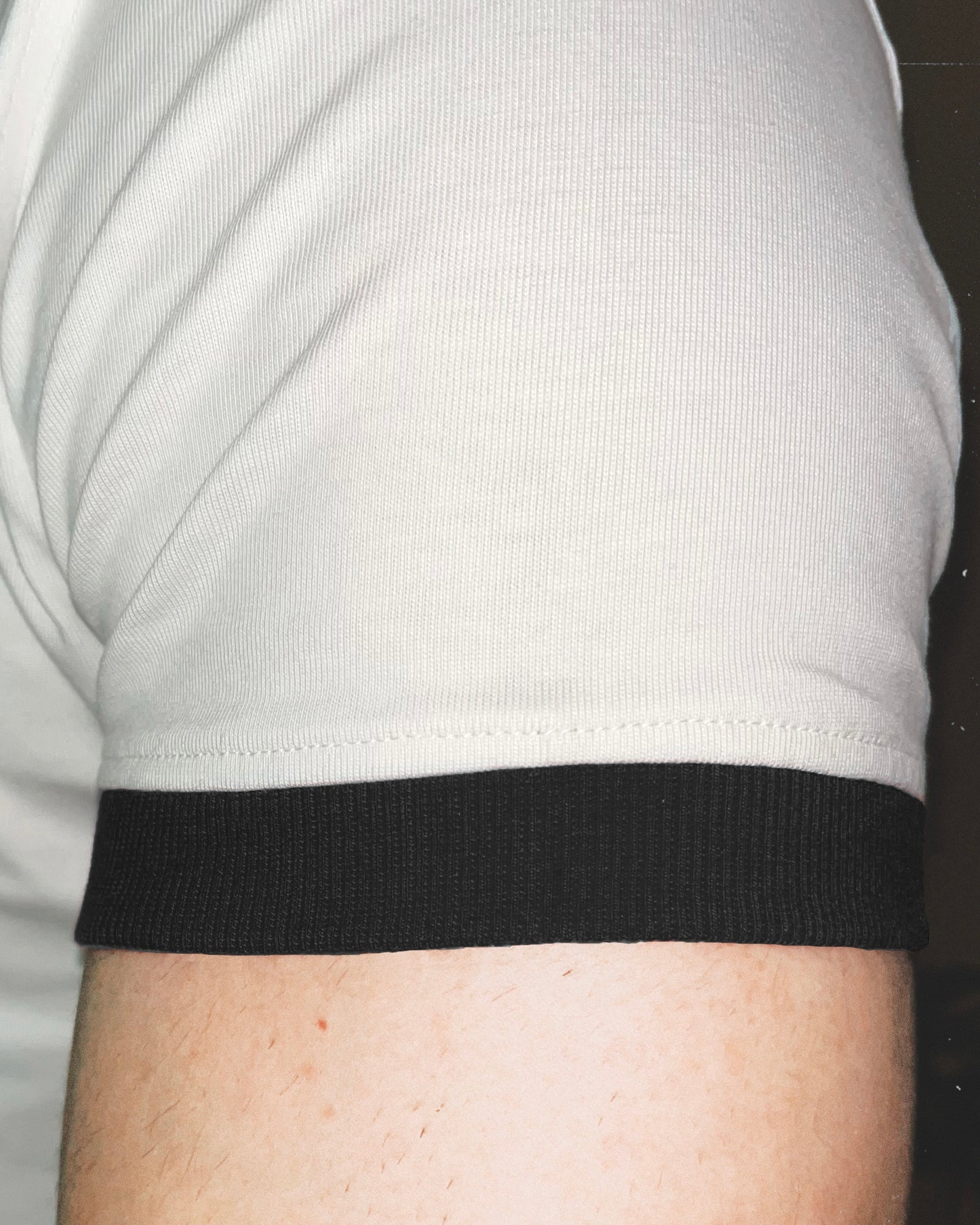 Brawler Compact Ringer Crewneck | Warm White / Black