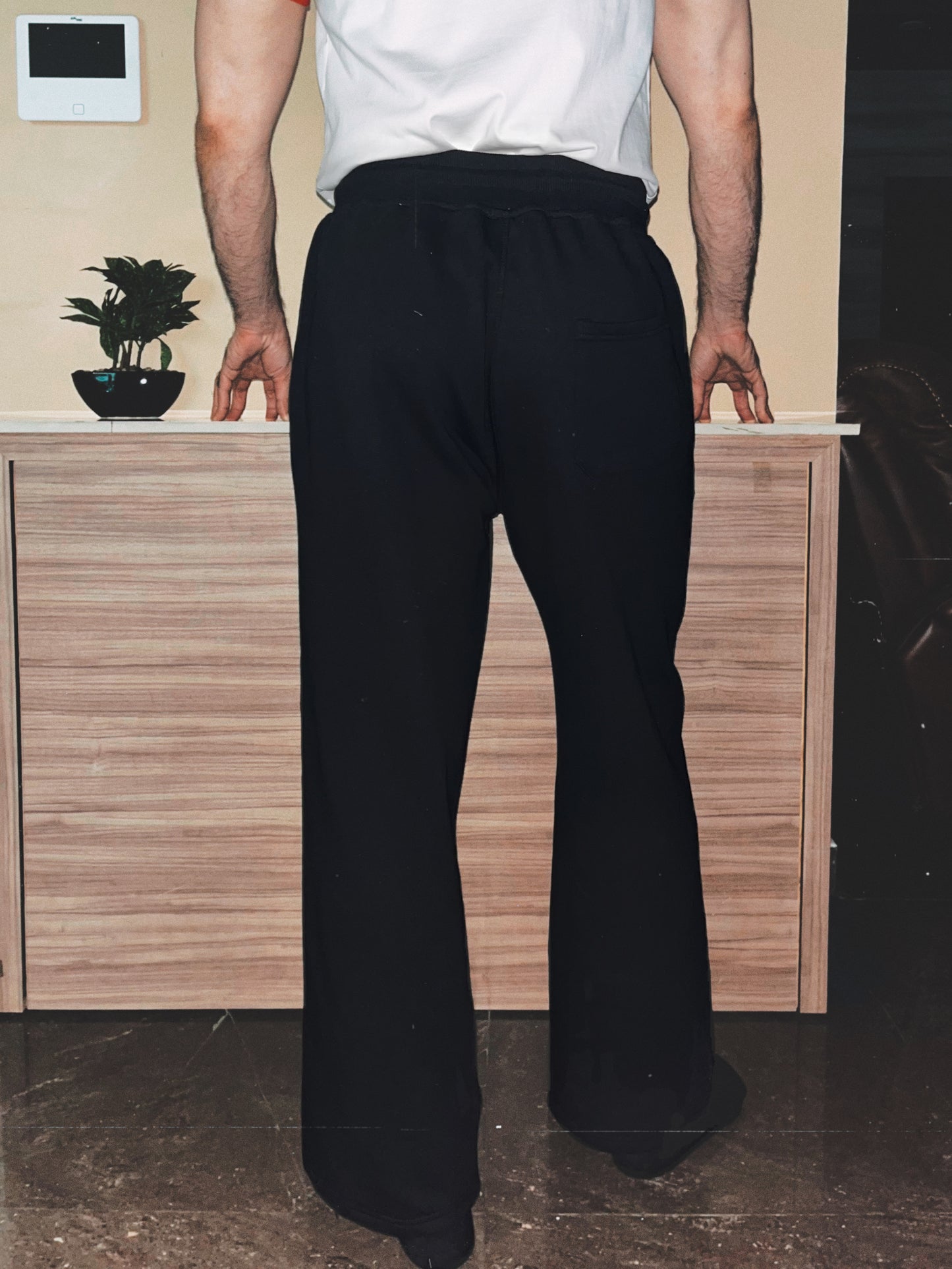 Brawler Relaxed Fit Sweatpants | Black
