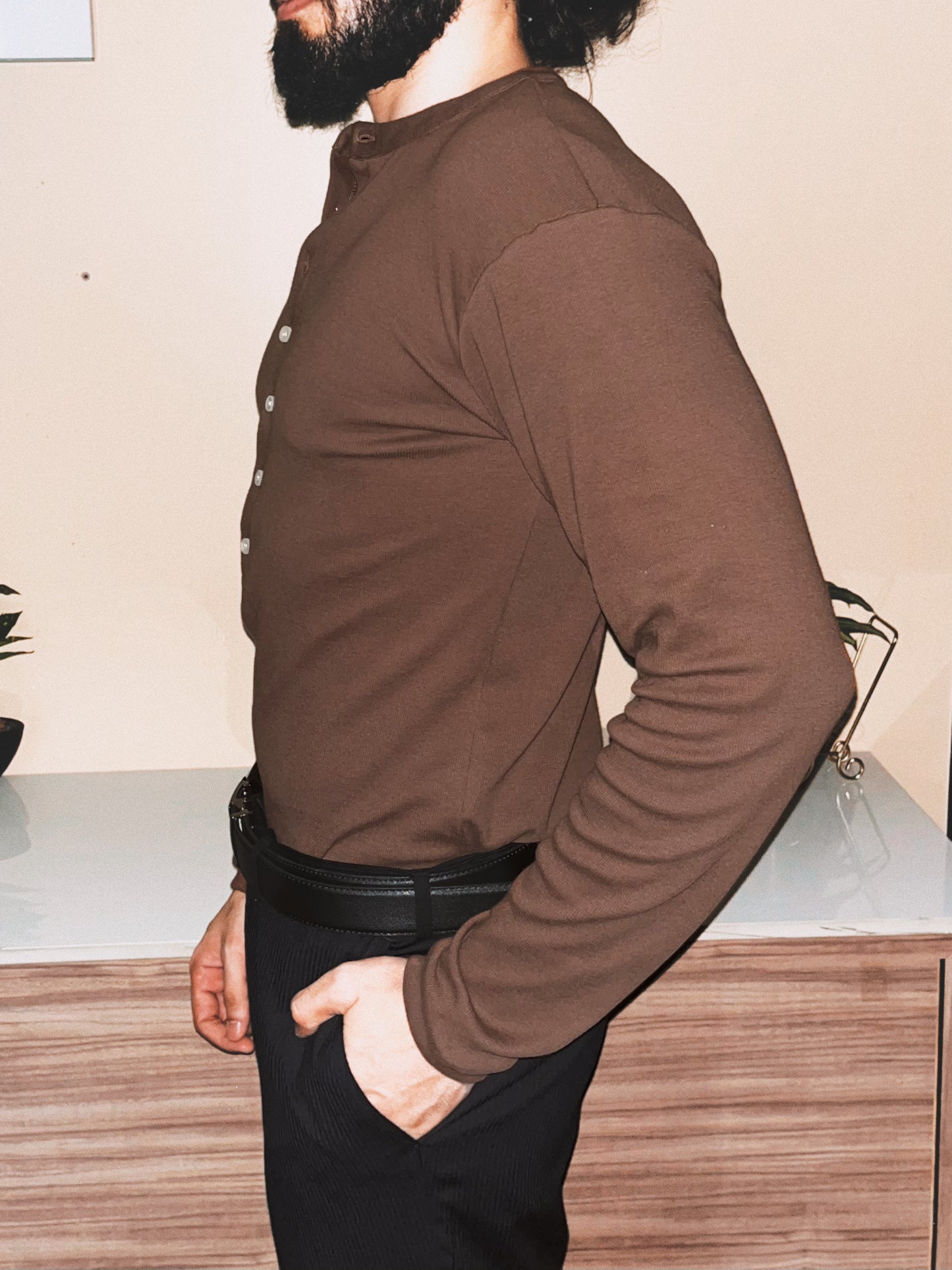Soldado Ribbed Henley | Brown