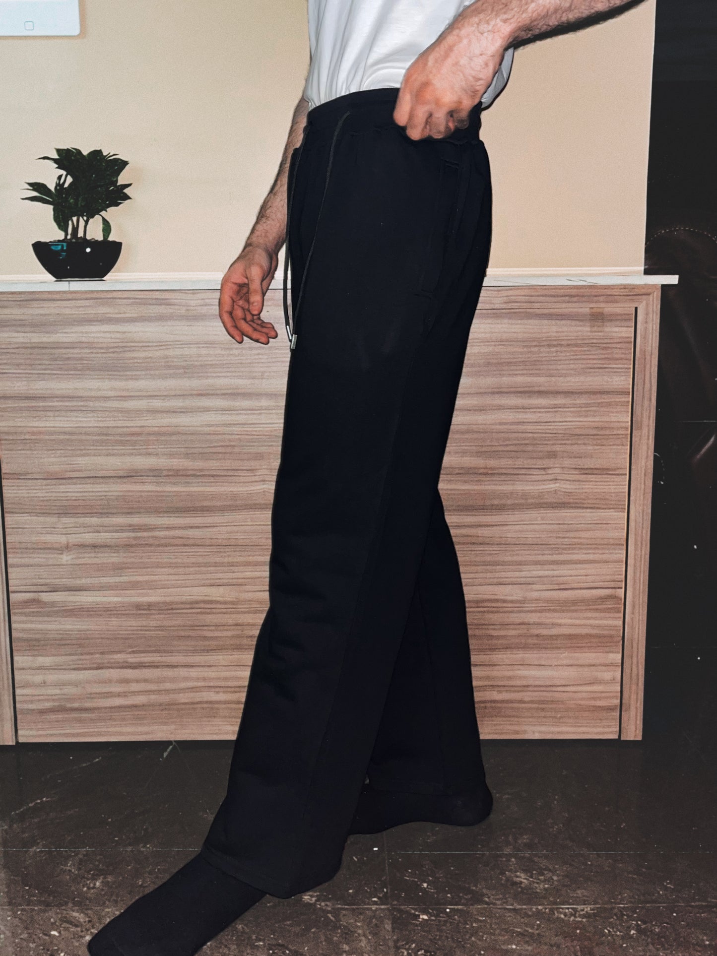 Brawler Relaxed Fit Sweatpants | Black